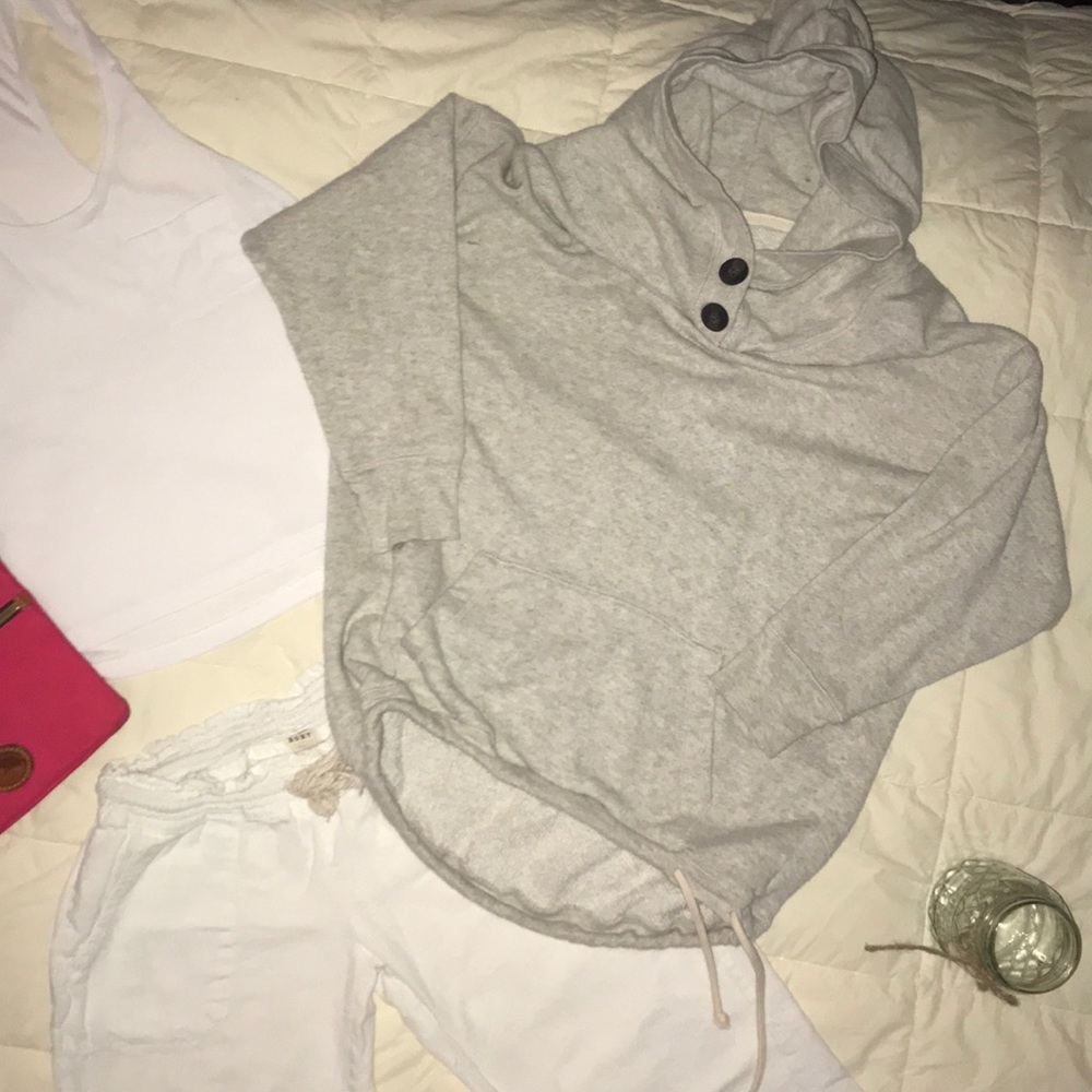ARIES 3/4 HOODIE ❣️